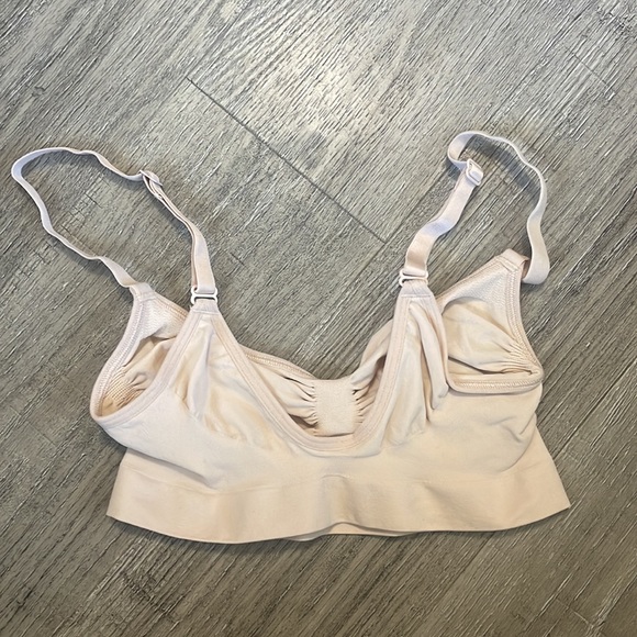 SKIMS SEAMLESS SCULPT BRALETTE - S/M - Picture 3 of 4